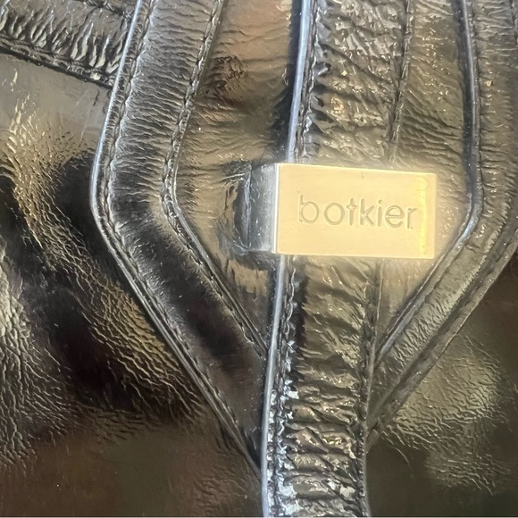 Botkier black patent leather St. Tropez handbag preowned shoulder/ top handle - Picture 2 of 16